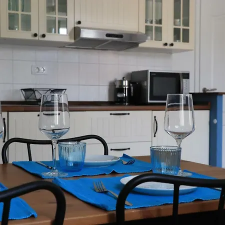 Al Porticciolo Apartment *